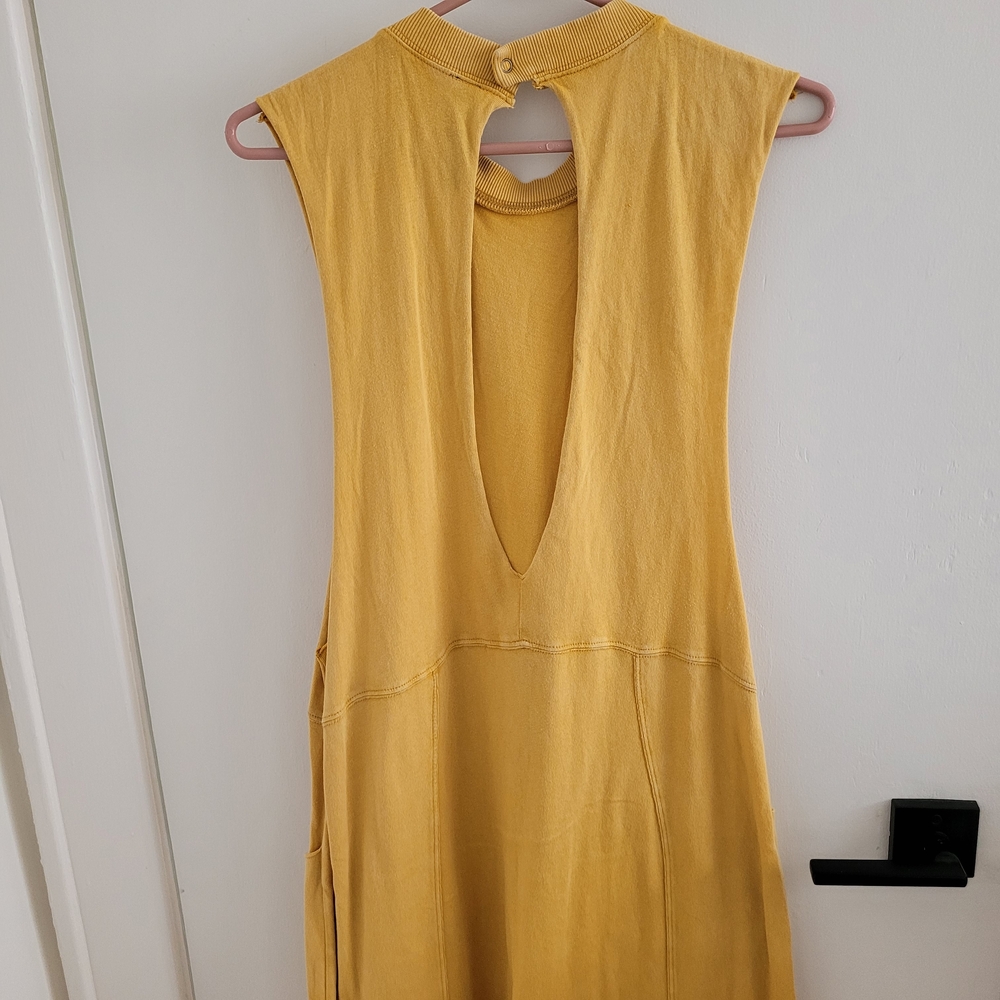 Urban Outfitters Yellow Sleeveless Wide-Leg Jumpsuit with Pockets - Picture 2 of 6
